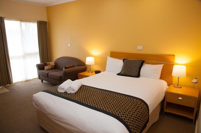Quality Inn Суон Хил Екстериор снимка