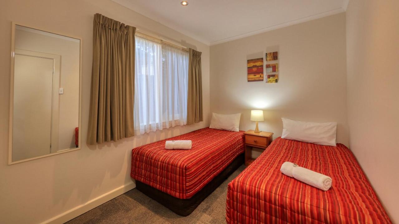 Quality Inn Суон Хил Екстериор снимка